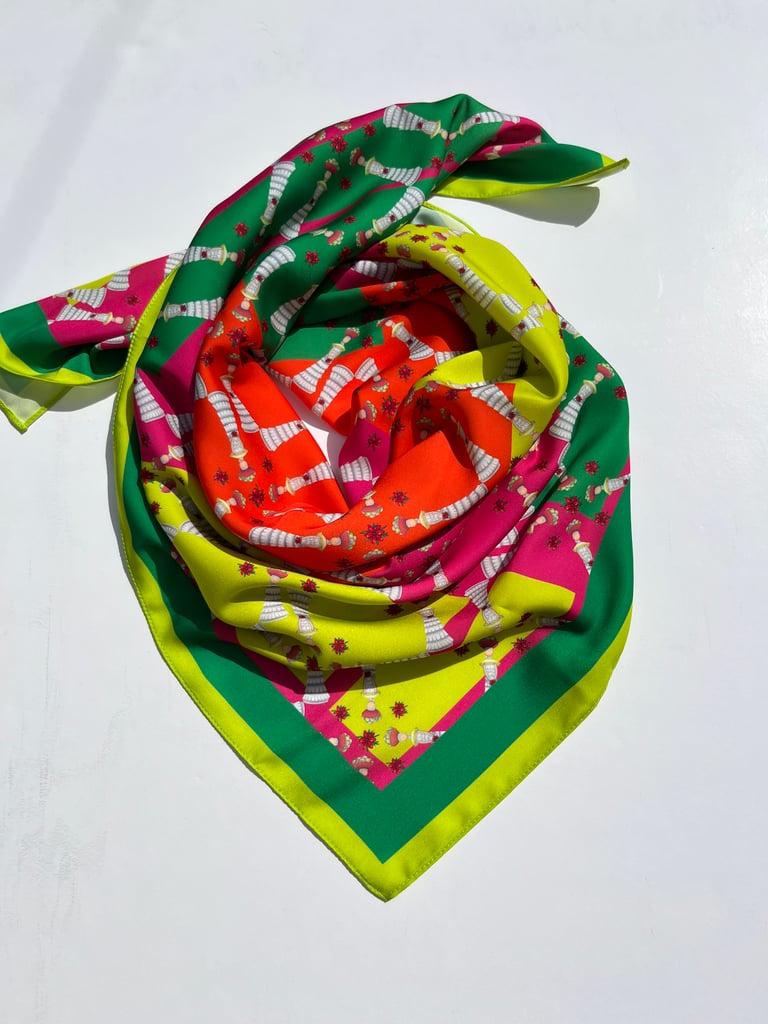 La Marchanta In Yellow Image 4