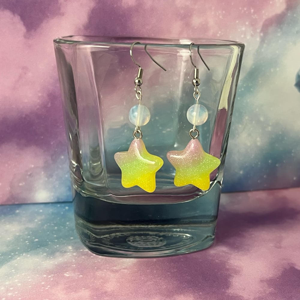 Image of Gummy Star Earrings