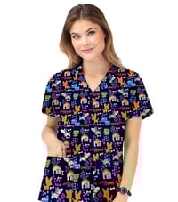 “Dog & Doghouse” Prints Scrub Top