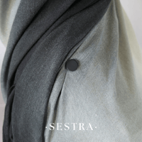 Image 1 of Onyx Hijab Magnet