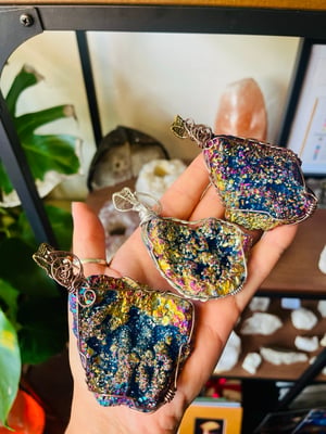 Image of Rainbow aura geode necklace 