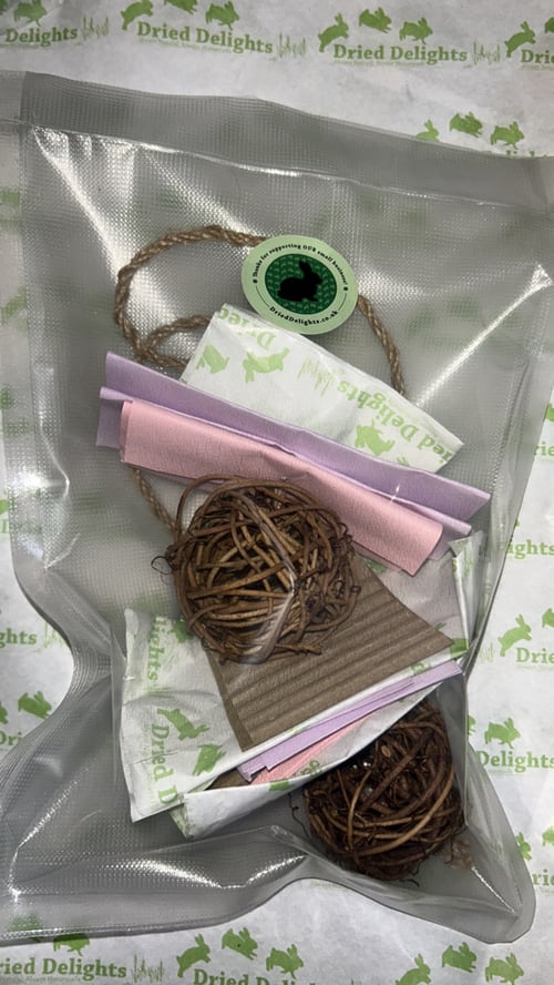 Image of Dried Delights Recycled Enrichment Toy (and make your own option)