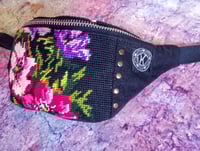 Image 2 of HIP BAG "vintage tapestry with rivets"