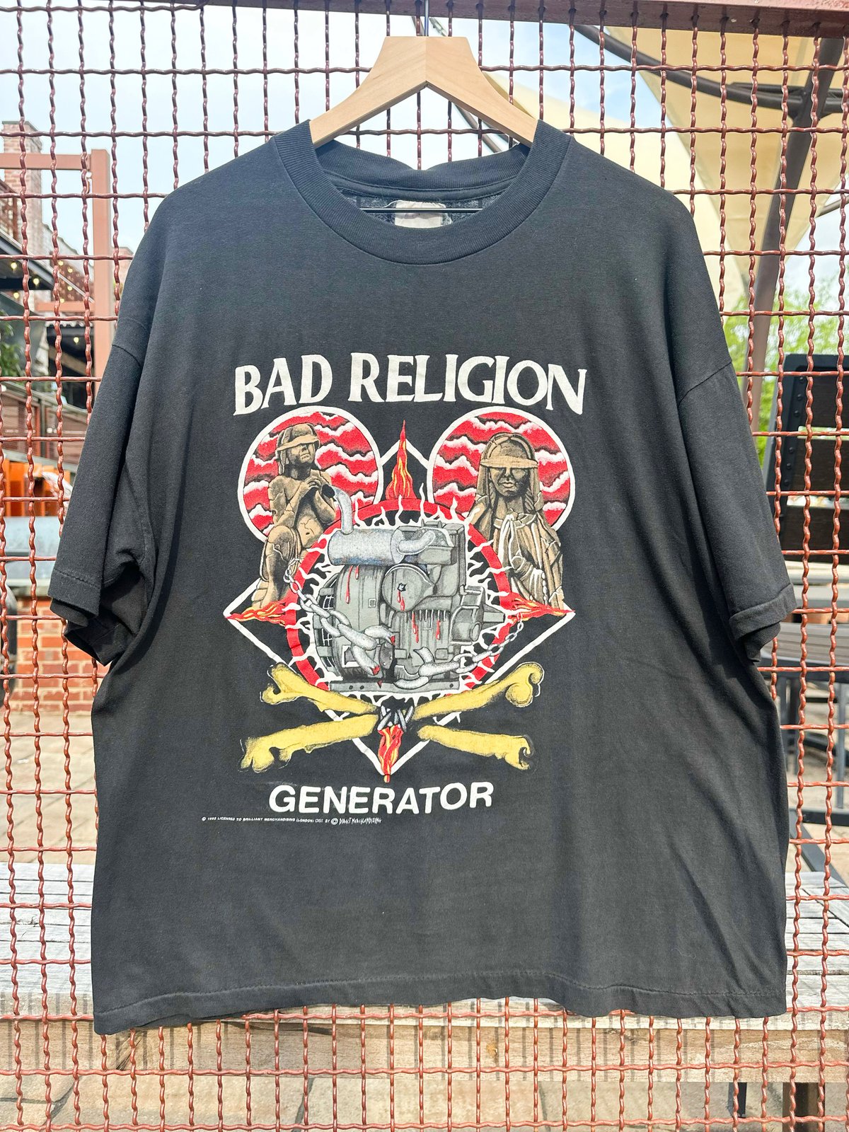 【国内配送】 — Vintage Standout 1992 GENERATOR - RELIGION “BAD Vintage トップス
