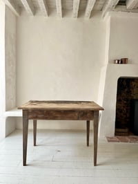 Image 4 of La table d’atelier 