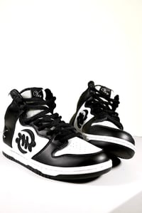 Image 1 of Villi'age Mid Top Sneaker 
