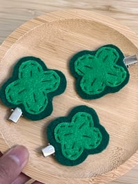Image 1 of clover felt hairclips 🍀