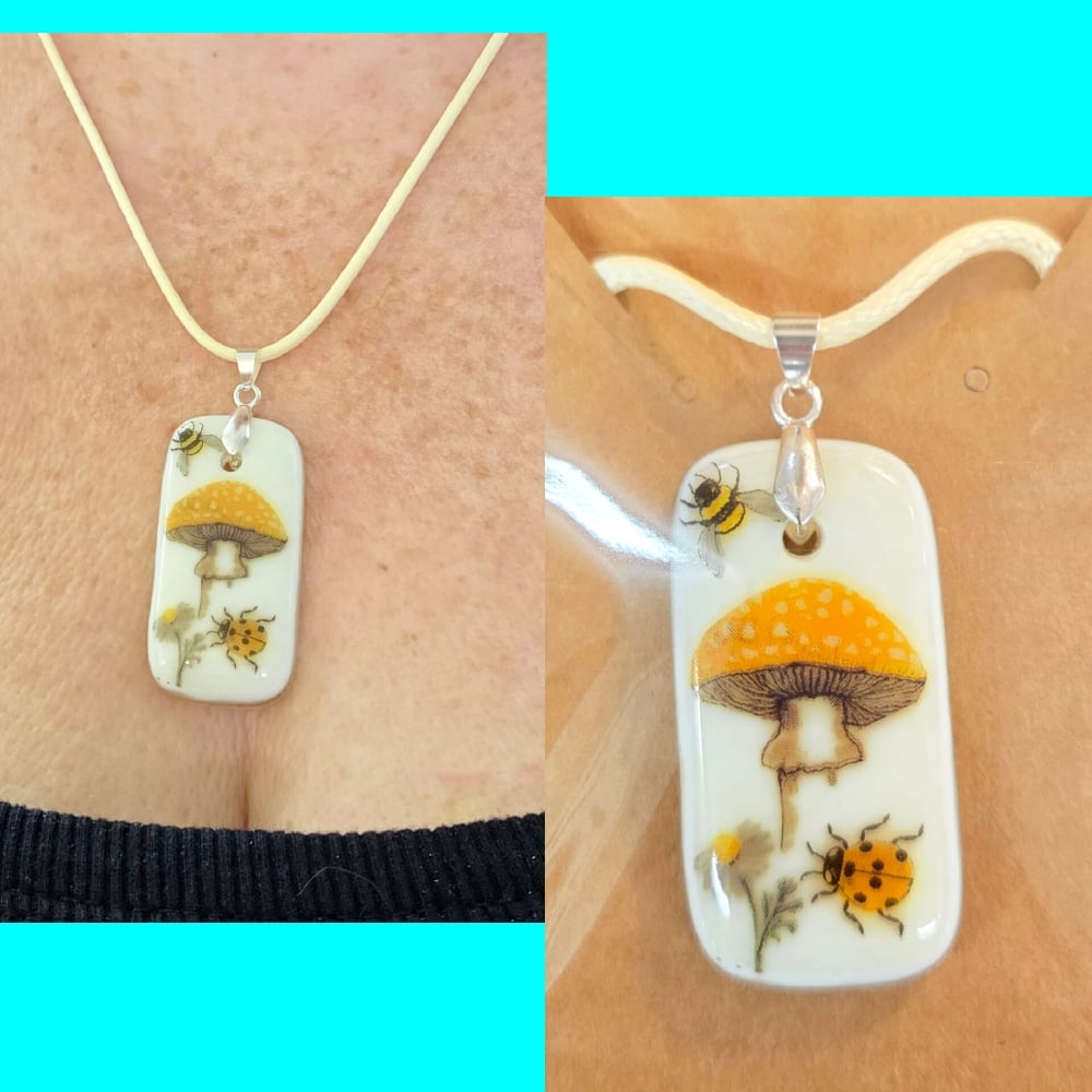 Image of Toadstool/Bee/Butterfly 🍄 🐝 🦋 Pendant