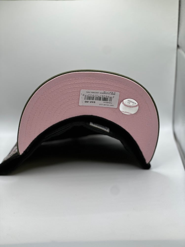 Cleveland Indians Hat Club "Pink Bottoms" 7 1/8 Image 2