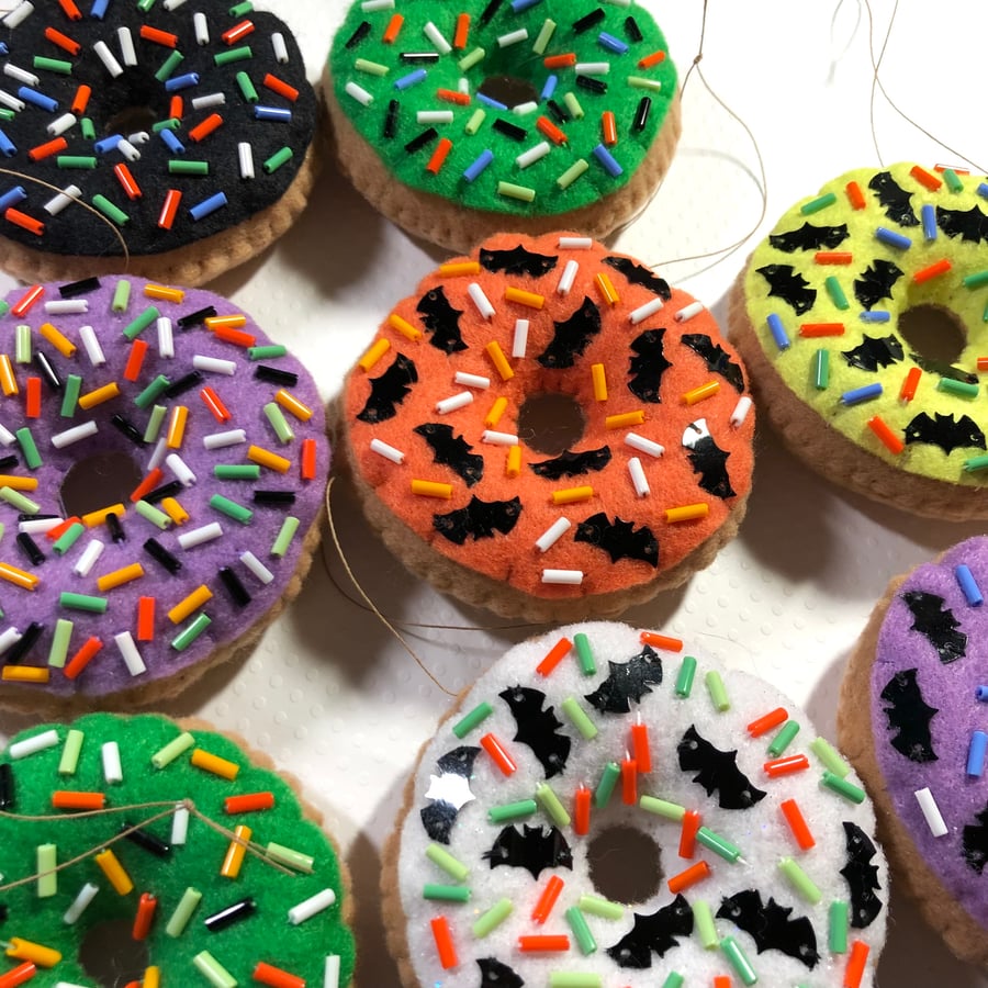 Image of halloween donuts (medium)