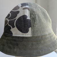 Image 2 of Reworked 6-panel Reversible Bucket Hat Camouflage-1 L 23"