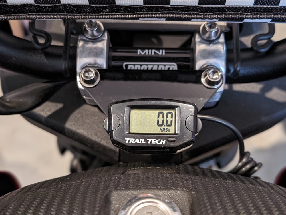 NAVi 110 Trail Tech Mini Tach and Mount