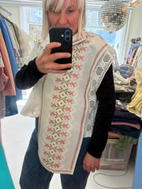 Image 7 of Daisy shirt 🌸 (one size)