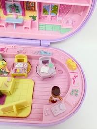 Image 7 of Ensemble bracelet et Polly Pocket L'Ecole violette