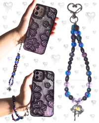 Image 1 of Magnetic phone wristlet 