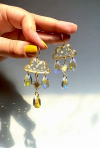 🌧️Queen Anne’s Lace Clouds🌧️