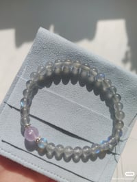 Image 1 of labradorite bracelet 灰月光石配紫晶手链