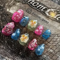 Image 2 of Candy Clawz