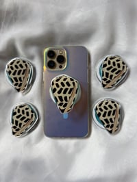 Hebrew Shell Magnetic Grippie