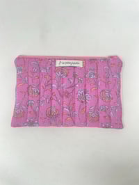 Image 1 of Pochette à livre matelassé double gaze indien rose