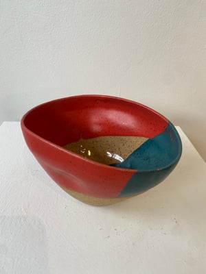 Sam Hewitt / Serving bowl 1B