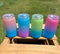 Image 1 of 16oz Ombré Plastic Can 