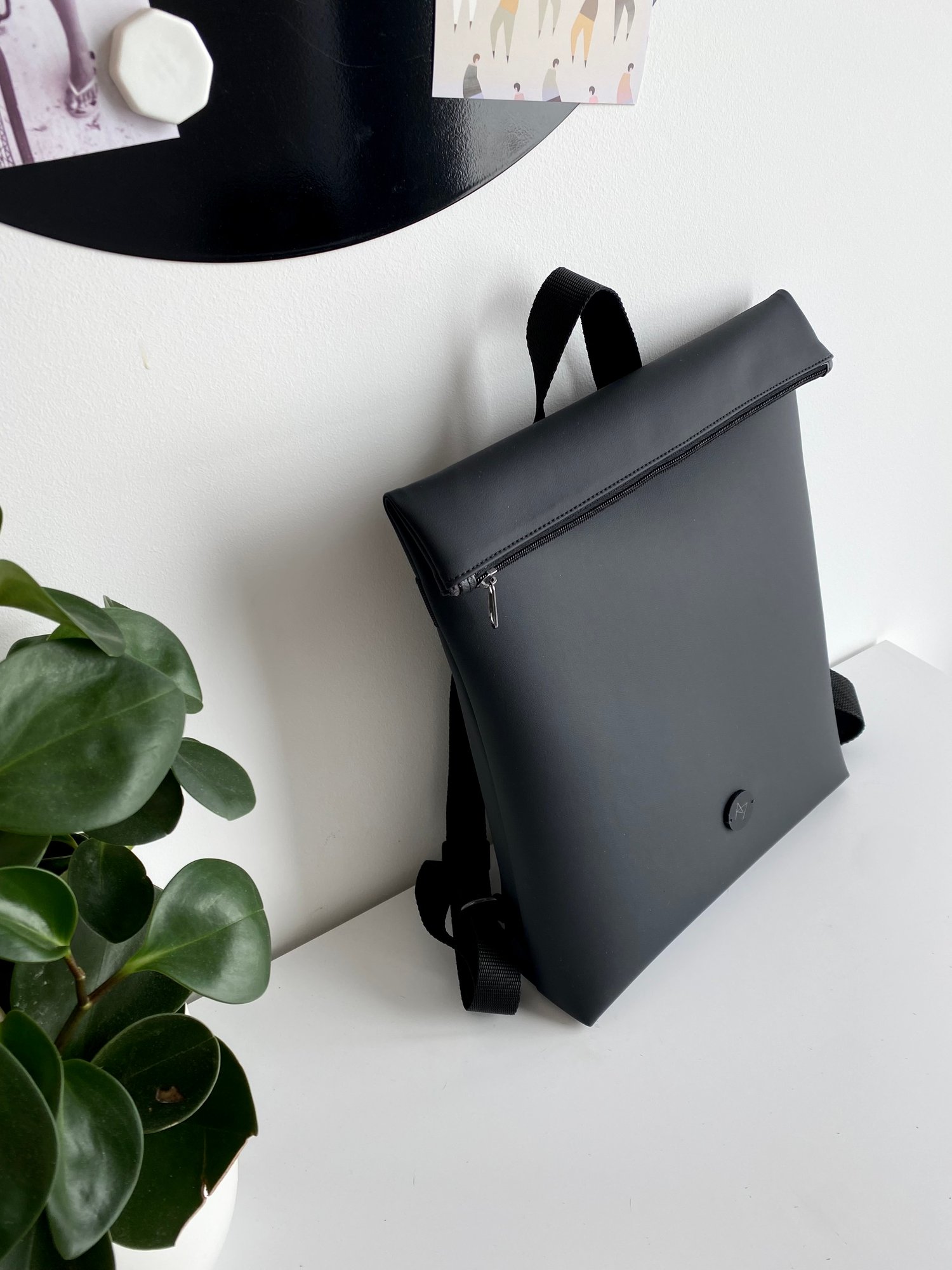 Image of Zip Top Arnie