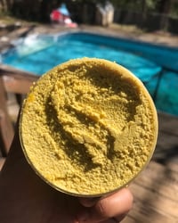 GLOWING TURMERIC SCRUB