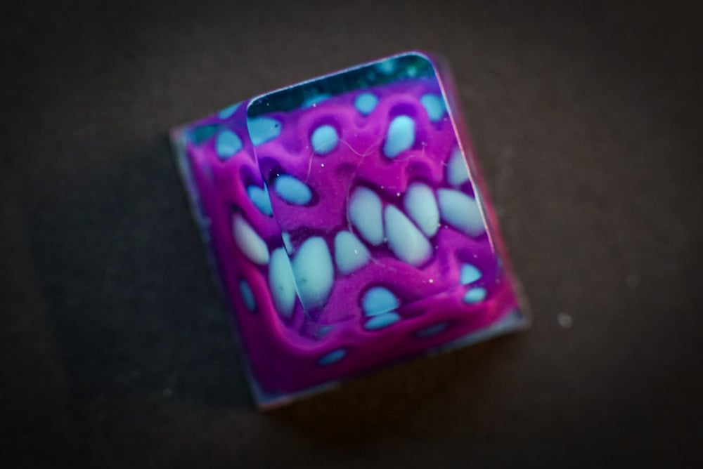 Magenta Mayhem Mimic V2