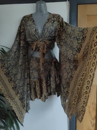 Image 7 of Tulum co ord  frill skirt- black gold 