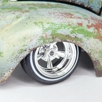 Image 13 of 1:25 Supreme