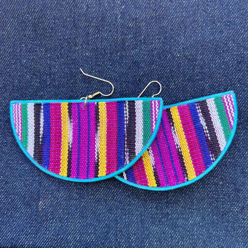 Image of i trust my intuition (earrings)