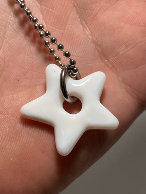 Image of lotus white star