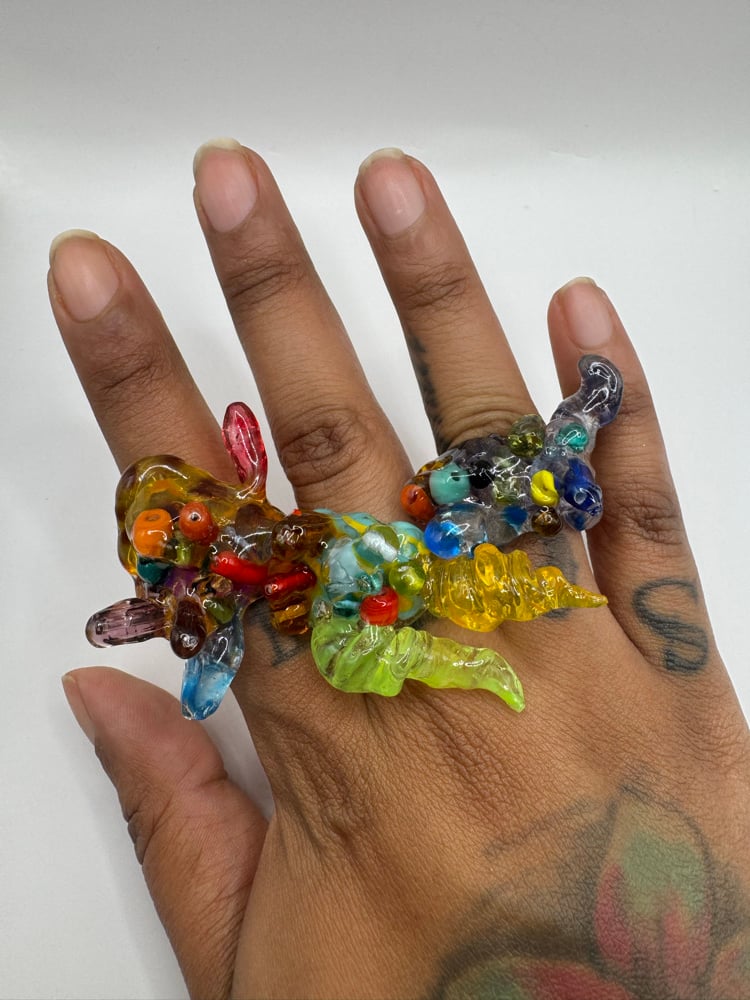 Image of seashell ring 