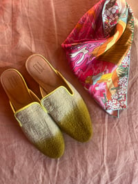 Image 1 of mule tie and die
