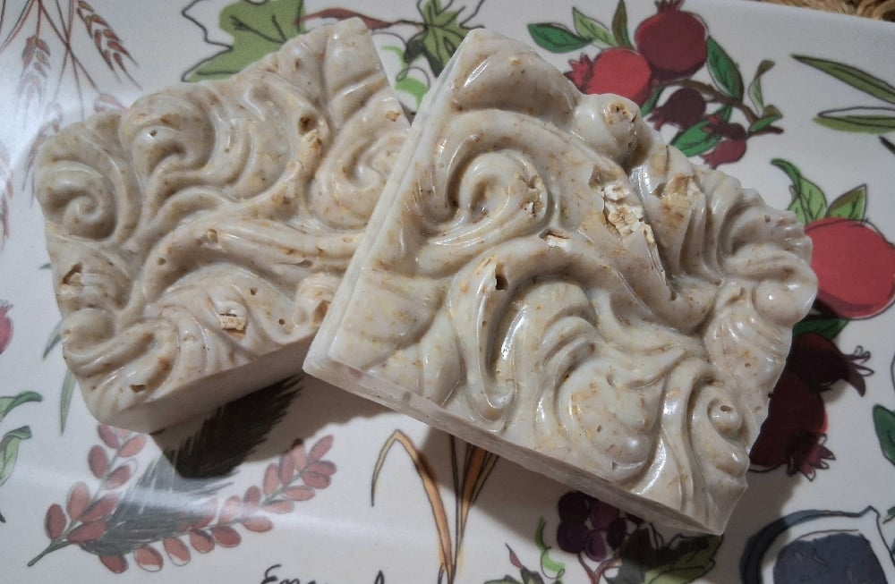 Image of Cedarwood & Oatmeal Goatsmilk Soap