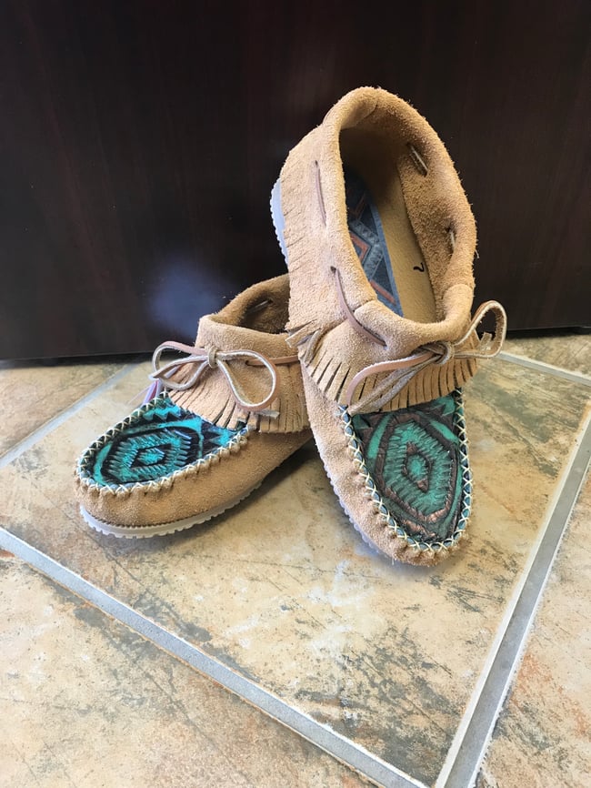 Short Roughout Moosehide Aztec Women’s Moccasin 