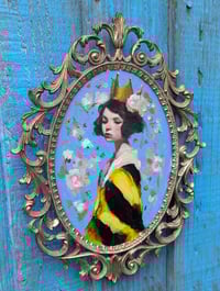 Image 4 of The Queen Bee