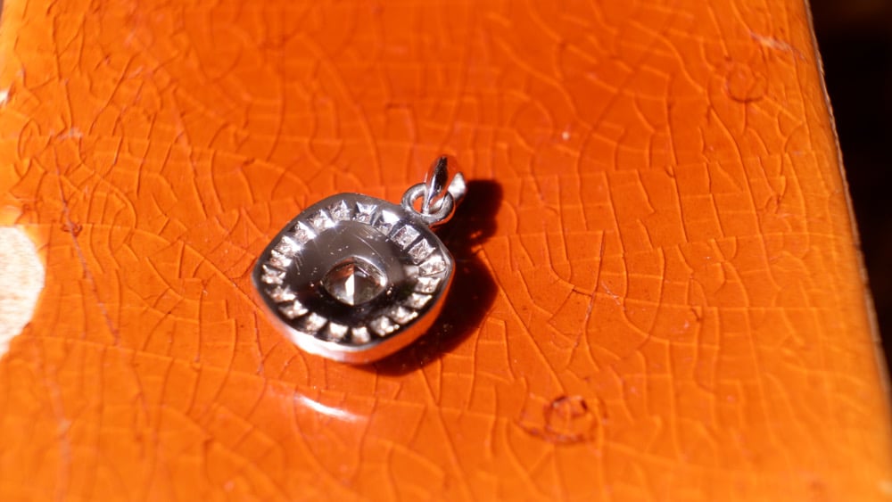 Image of Art Deco pendant 