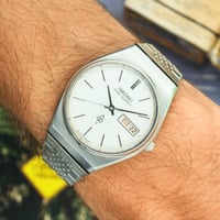 Image 4 of Seiko King Quartz 