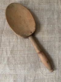 Image 3 of Cuillère à beurre ancienne en bois.