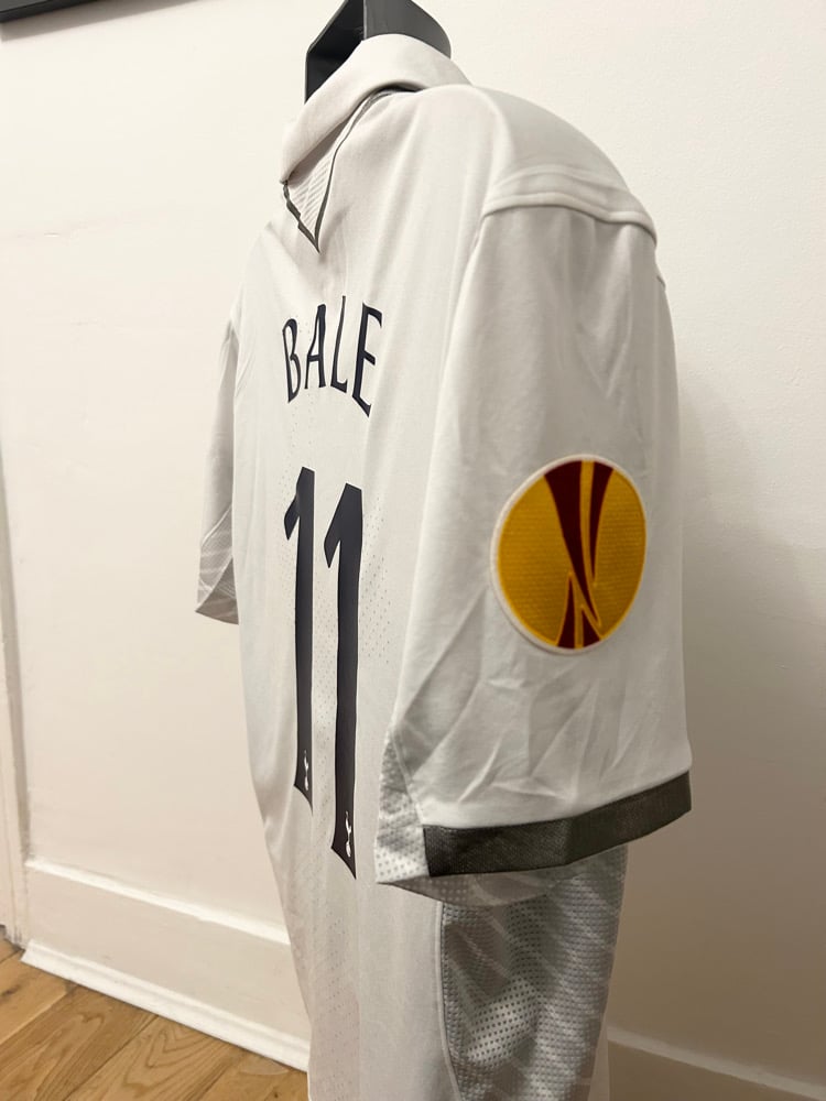 Image of Tottenham Hotspur “BALE 11” 2012/13 Home Cup Shirt + patches  (M) 