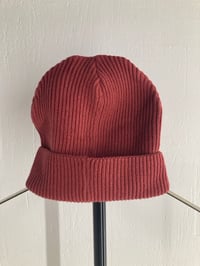 Image 3 of HANDSHAKE FISHERMAN BEANIE RED EARTH