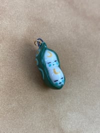 Image 1 of Bebe Pea Pod - Gold Lustre *SECOND*