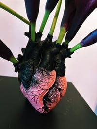 Image 2 of GINA‘S BLOOM Vase Anatomical Heart Version 2