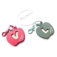 Image 2 of  Llavero Manzana Súper Profe con Inicial Calada