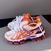 Image 1 of size: us9W uk7 eu40.5  cm25.5