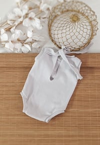 Image 3 of Photoshooting newborn boys bodysuit Robbie| light gray