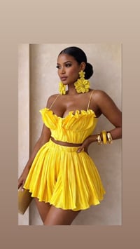 Image 3 of Bloom Short set