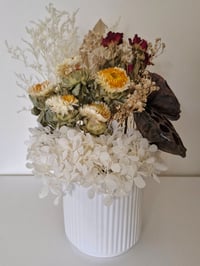 Image 1 of Cottage House Florals